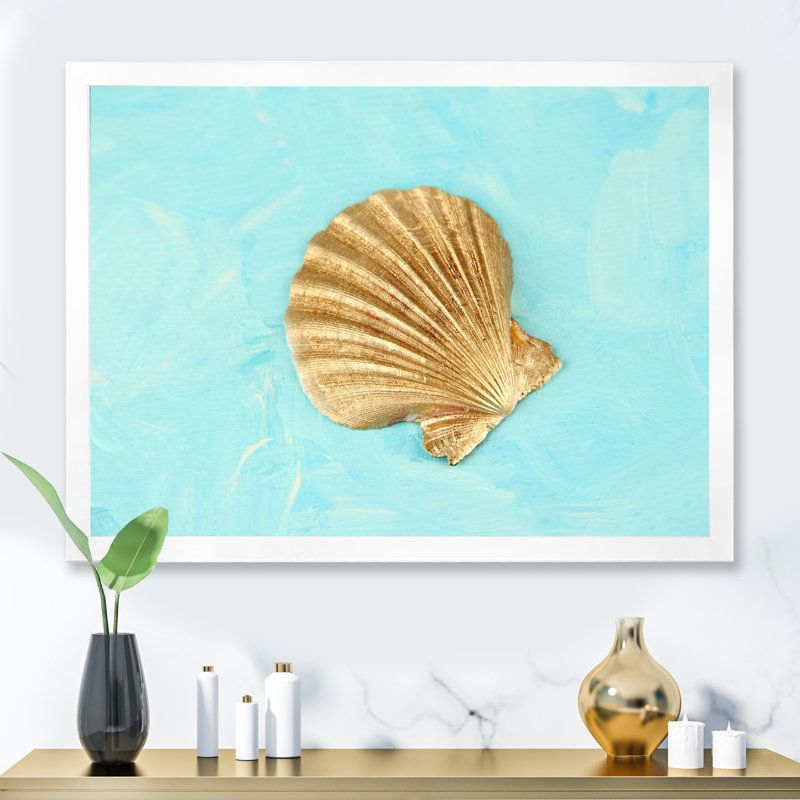 Coquillage doré sur bleu clair - reproduction sur toile, H 34 po x l 44 po, Cadre photo blanc
