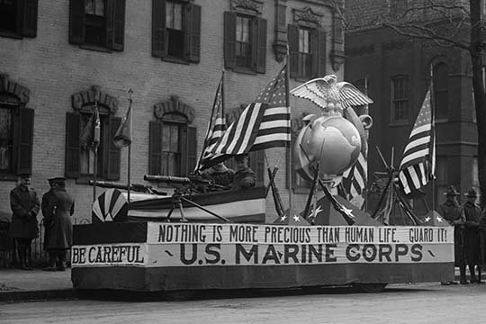 « us marine corps parade » soulignant le recrutement-reproduction de photo, H 24 po x l 36 po x P 1,5 po