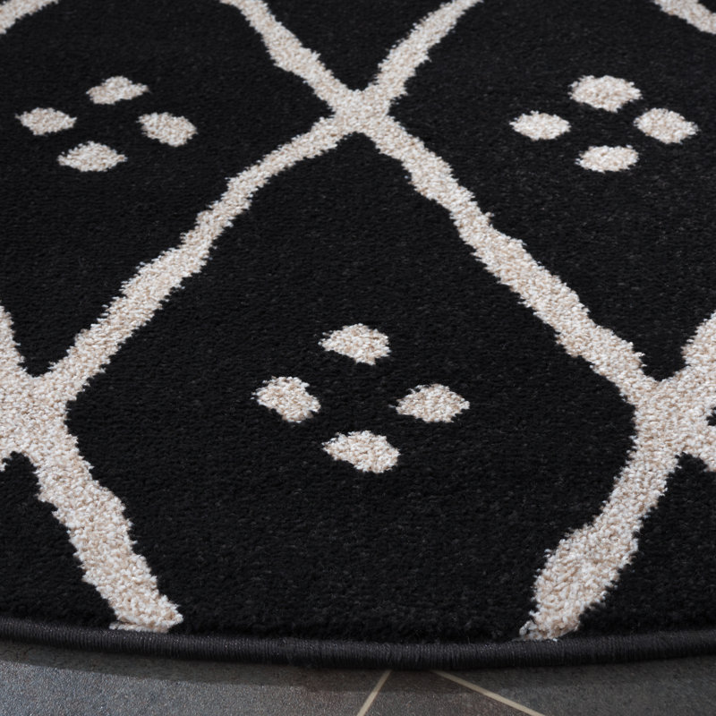 Nikki Performance Geometric Rug, Round 7'