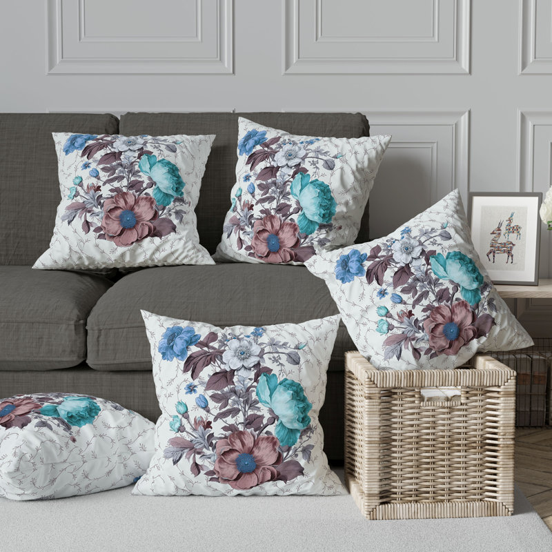Coussin en toile fleurie, H 26 po x l 26 po, Bleu / Lavande