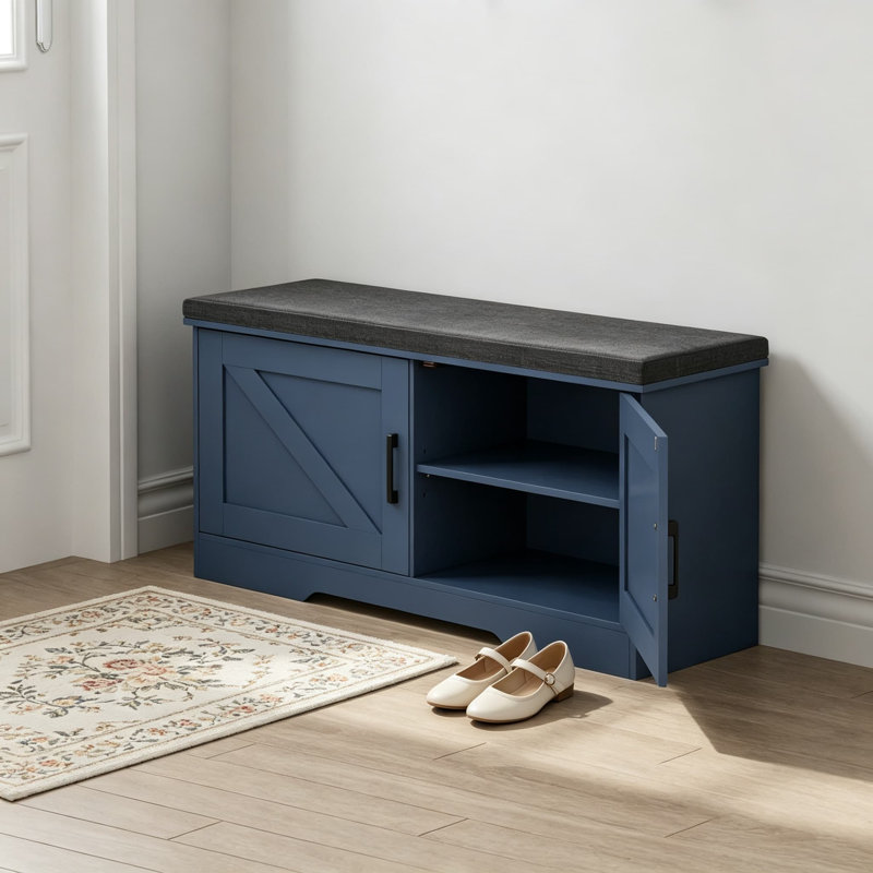 Banc de rangement à 2 niveaux avec coussin de siège rembourré, banc de rangement pour chaussures de 39,4 pouces de large avec 2 portes de grange et tablette réglable