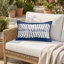 Coussin de patio intérieur en polyester recyclé résistant aux taches et lavable à la machine-124538690-124538692-124538693