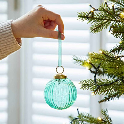 8cm Clear Glass Bauble