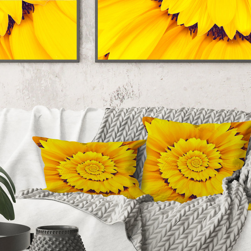 Coussin Sunflower Infinity Spiral I - Traditional, 18 po x 18 po
