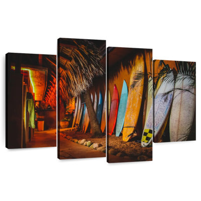 Senne Surfboard Hallway