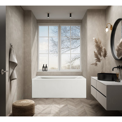 Baignoire alcôve cannelée de 60 po x 32 po CONDRIS BLISS, baignoire de trempage en acrylique moderne avec tablier avant texturé, bonde gauche, base antidérapante