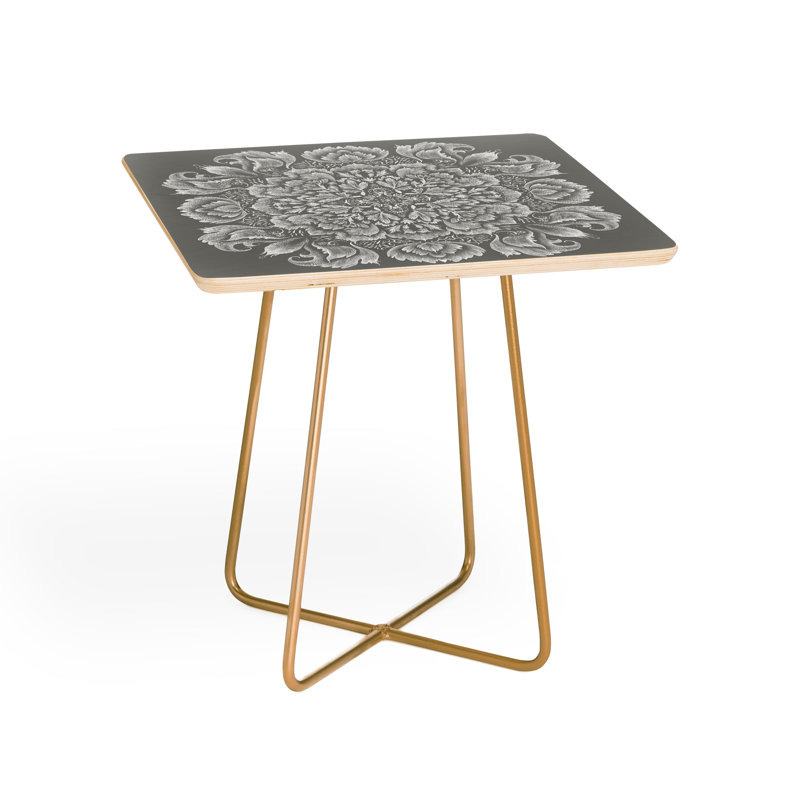 Table de bout à pieds croisés