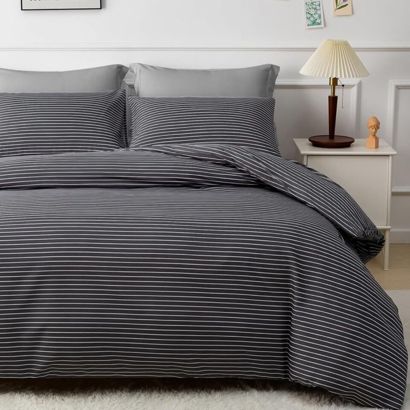 Premium Reversible Duvet Cover Set with Zipper Closure and Corner Ties, Super King Duvet Cover  + 2 Standard Pillowcases