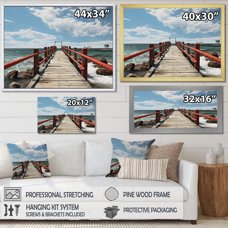 Tyris Beach Pier Point de vue noir sur toile, H 16 po x l 32 po x P 1 po, Encadrement doré