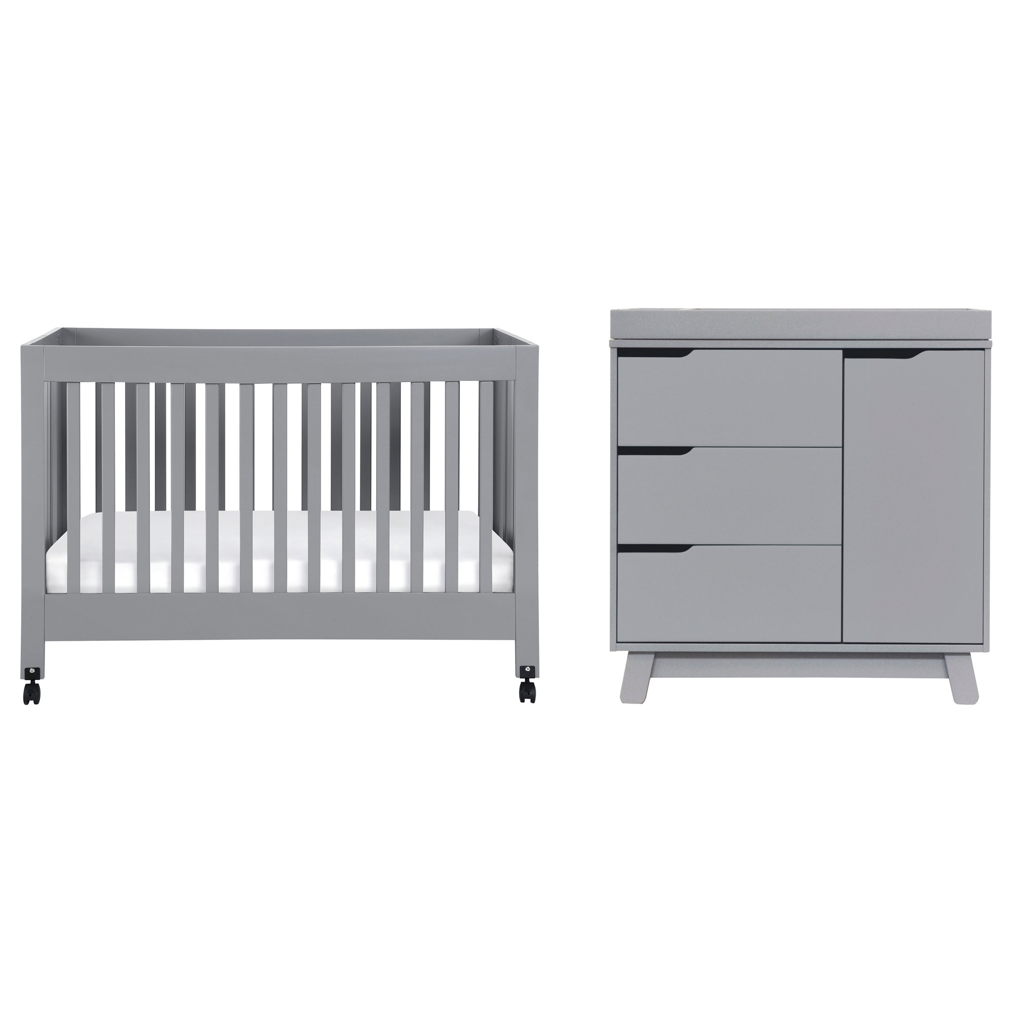 Maki Convertible Standard Nursery Furniture Set, Gray