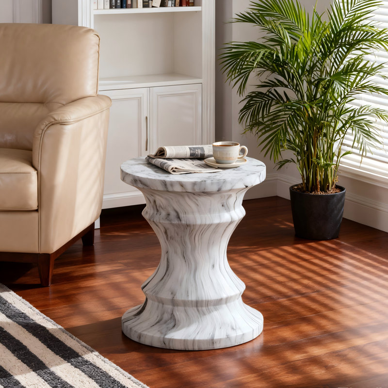 Table d'appoint ronde pour l'extérieur en ciment