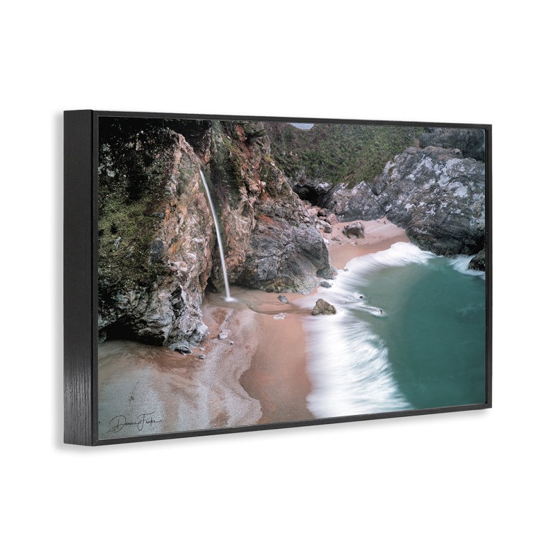 «Tropical Waterfall Cliff», art de la giclée encadrée par Dennis Frates, Giclée encadrée noir minuit, H 16 po x l 24 po