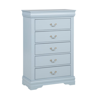 Commode haute Louis Philip à 5 tiroirs, 79 cm (L) x 39 cm (P) x 122 cm (H), en bois, monobloc, bleue, avec système de fermeture amortie et pieds en équerre.