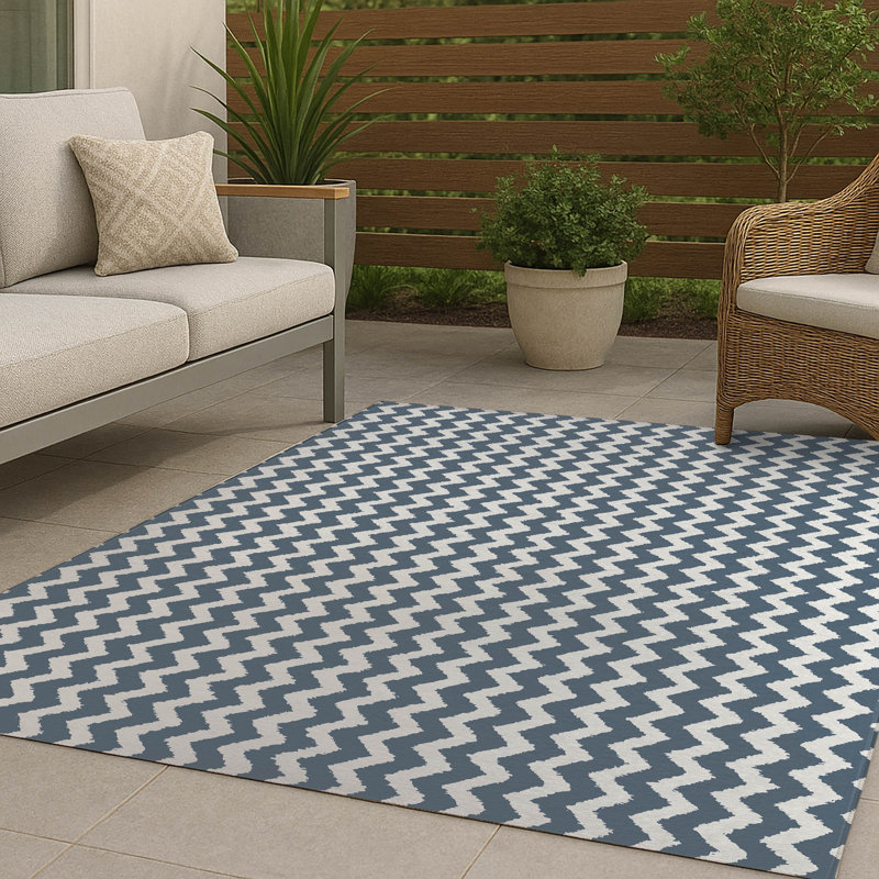 Chevy Tribal Non-Slip Outdoor Rug, Rectangle 5' x 7'