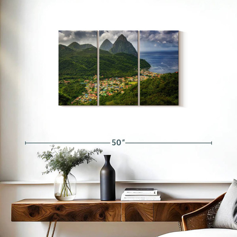 Gillard Saint Lucia, 20" H x 33" W