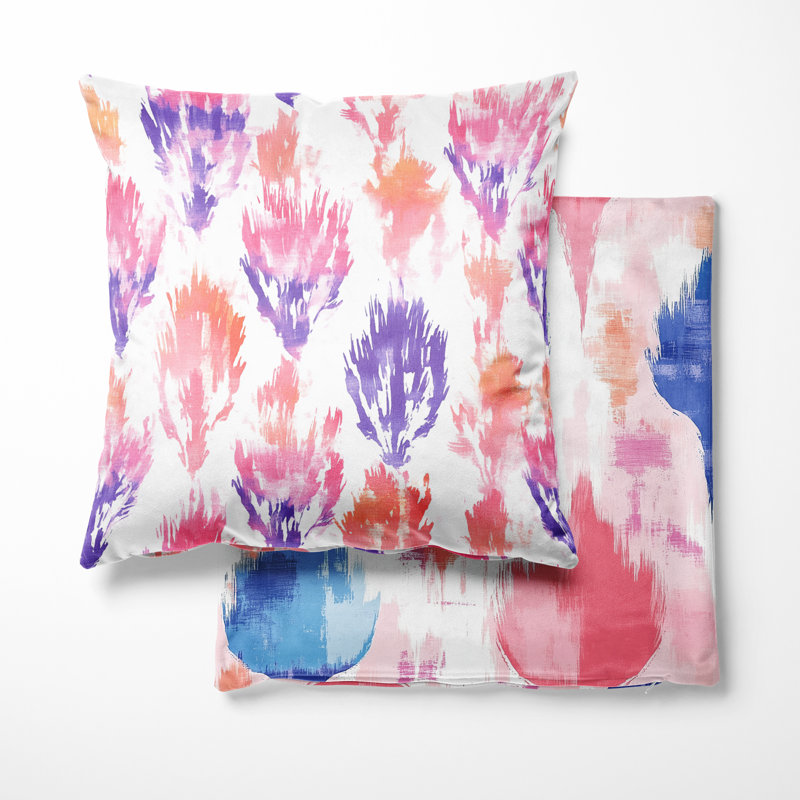 Coussin Ikat, H 18 po x l 18 po