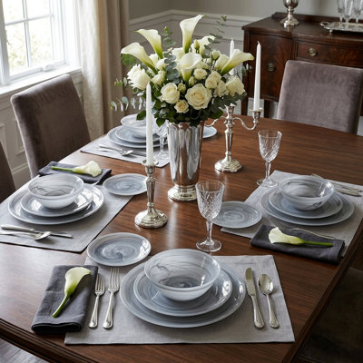 Lufkin 16 Piece Dinnerware Set, Service for 4
