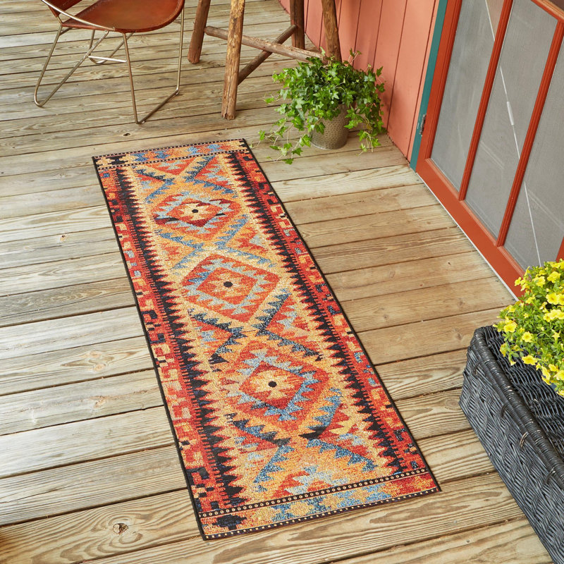 Lidio Washable Geometric Indoor / Outdoor Rug, Runner 2'7" x 5'3"