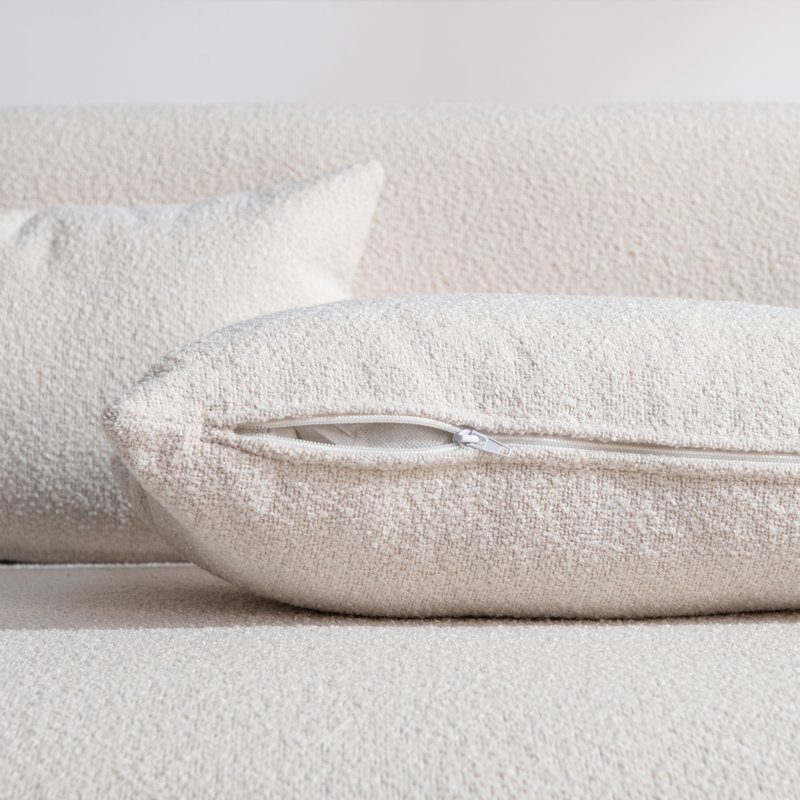 Canapé rembourré 68 po Brinae, Beige performance bouclé