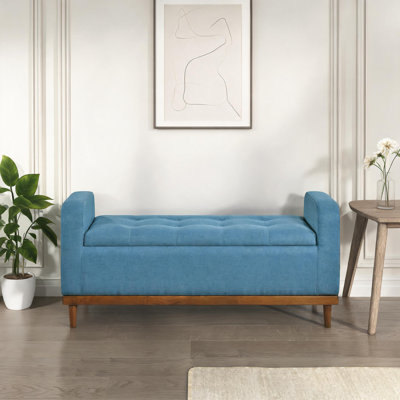 Banc de rangement rembourré en polyester bleu profond pour sièges et rangements supplémentaires, finition noyer en bois massif de style Mid-Century