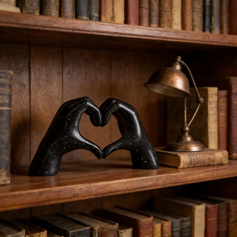 Sculpture «Love Finger Gesture», art moderne, Noir