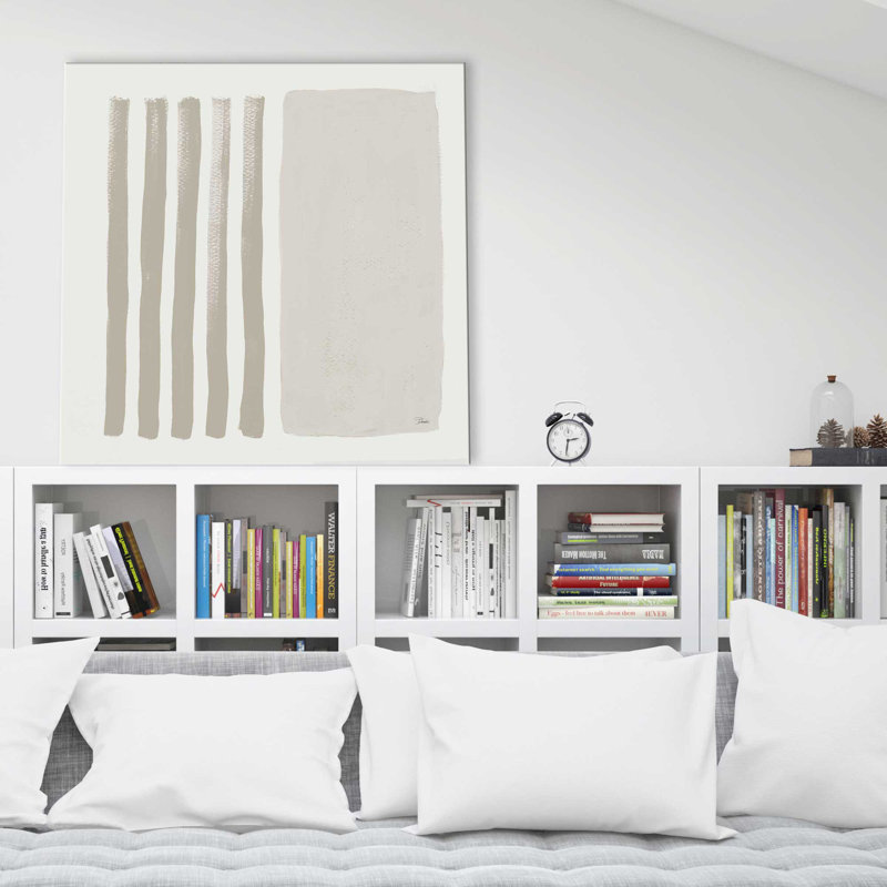 «Gray Vertical Space Abstract (Square)» par Patricia Pinto, reproduction, H 36 po x l 36 po x P 1,5 po, Toile tendue