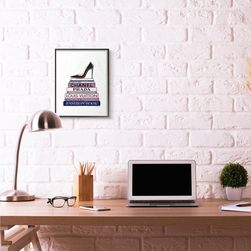 « mode stylisé chaussures bookstack blue purple », impression, H 20 po x l 16 po x P 1,5 po, Giclée encadrée noir minuit