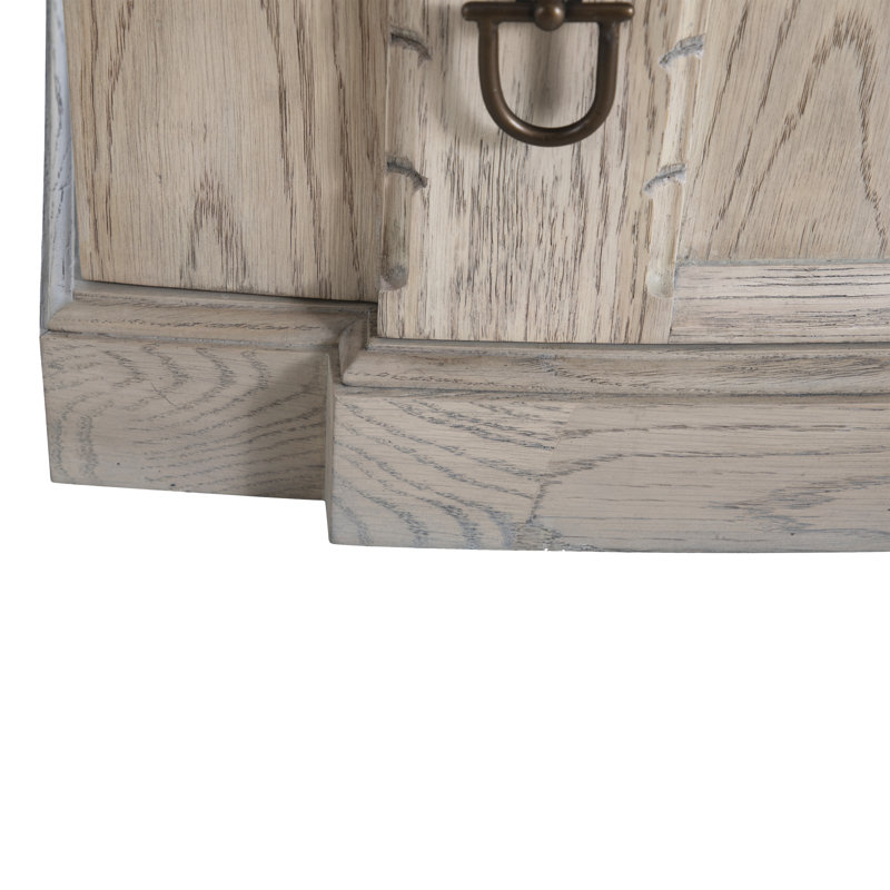 Antonio Chest
