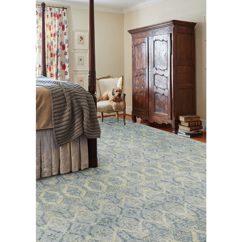 Burmesse Hand Knotted Wool Azure/Beige Area Rug, Rectangle 5'6" x 8'6"