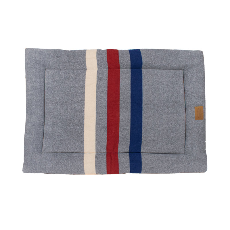 Coussin confortable Pendleton, H 2 po x l 42 po x P 26 po, Cabine à rayures grises