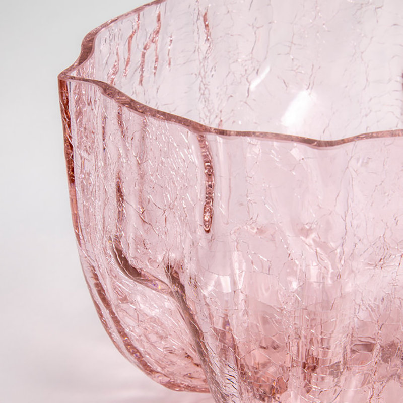 Vase Crackle Rose, H 6,25 po x l 8,25 po x P 8,25 po