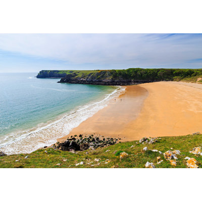" Barafundle Bay Wales " by Ianwool