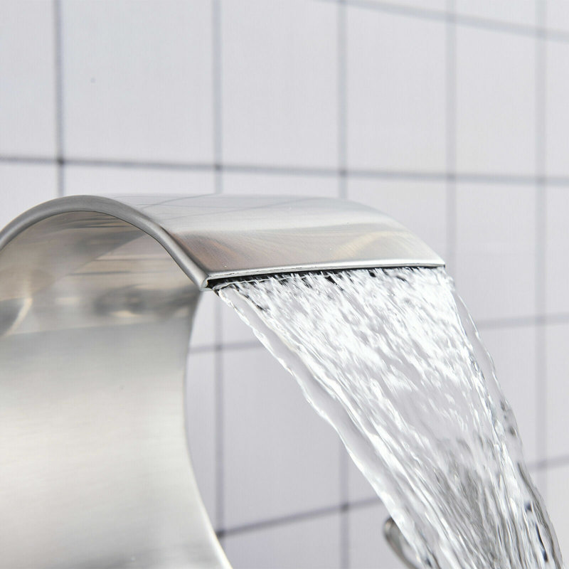 Robinet de lavabo de salle de bain en nickel brossé à 2 poignées et 3 trous