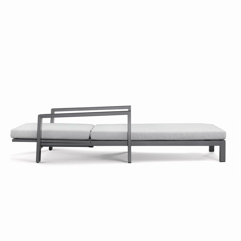 Chaise longue d'extérieur en métal Hoyt, Coussin grisâtre / structure grise, Light Grey    