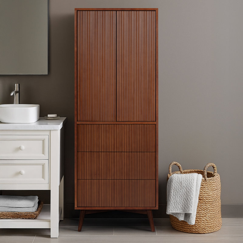 Armoire à linge moderne à 2 portes et 3 tiroirs avec façades en bois cannelé pour l'organisation du rangement dans la salle de bain