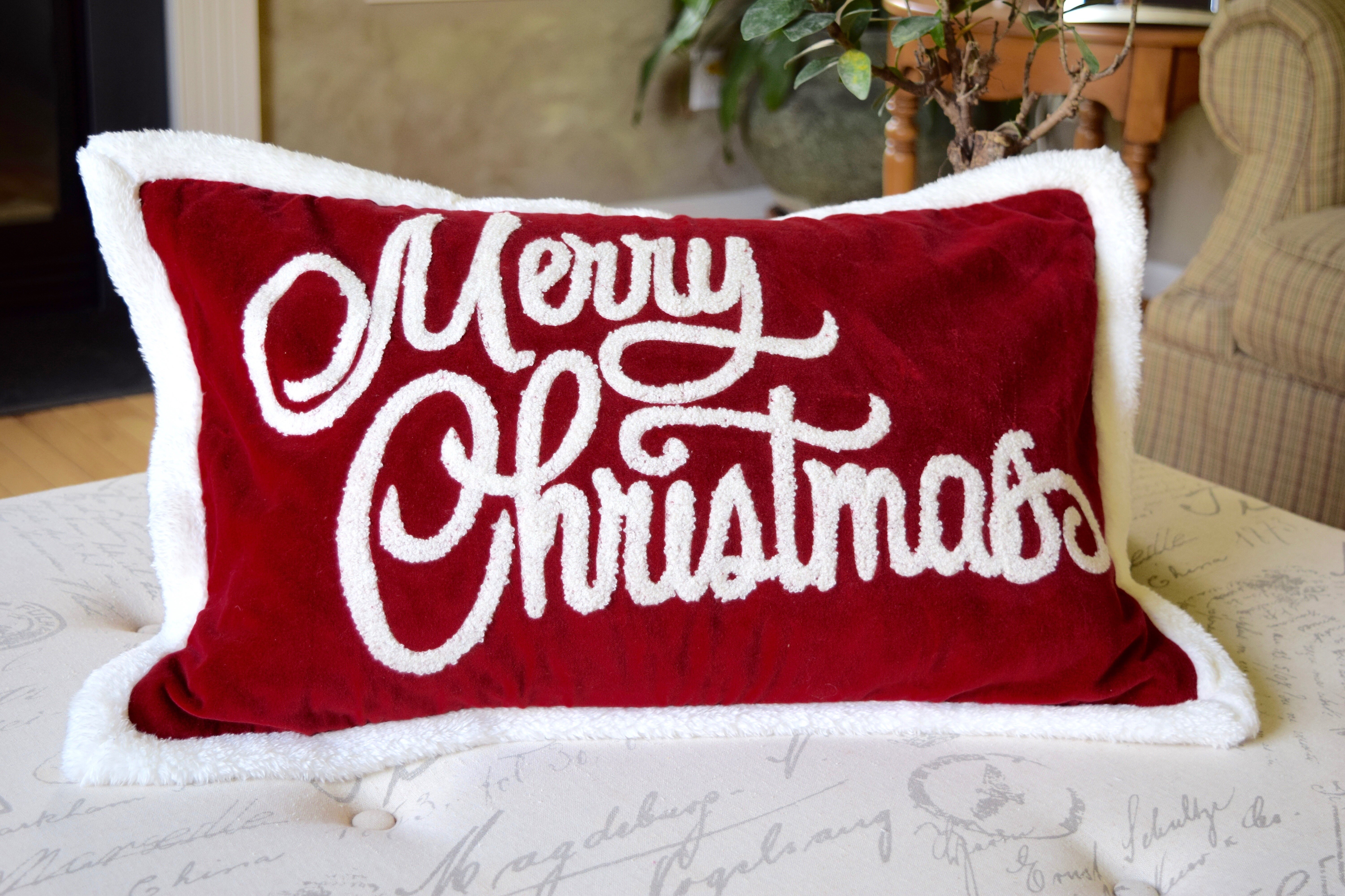 Indoor Skyline Christmas Lumbar Pillow Rectangular Throw Pillow