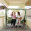Balancelle Crichton en bois (sans balançoire suspendue)-2137801682-2085127970