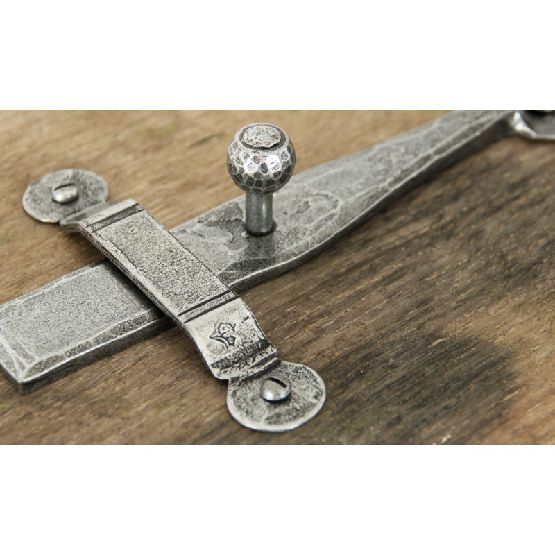 Pewter Latch, Pewter