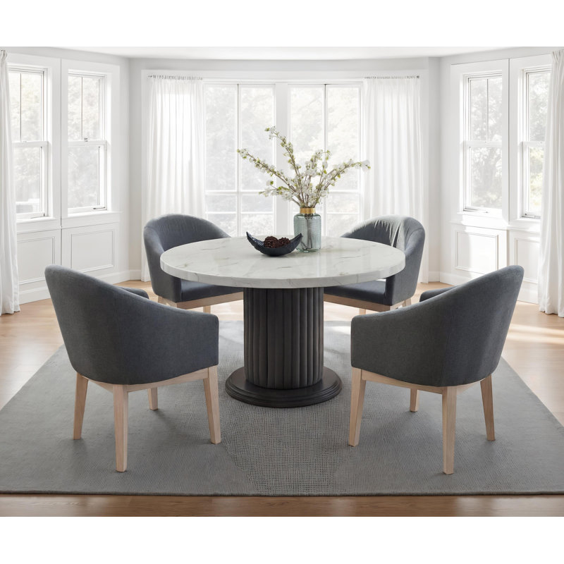 Ensemble de table de salle à manger 5 pièces 5 pièces avec plateau en faux marbre blanc 54 po, piédestal cannelé gris et 4 chaises demi-tonneau rembourrées grises