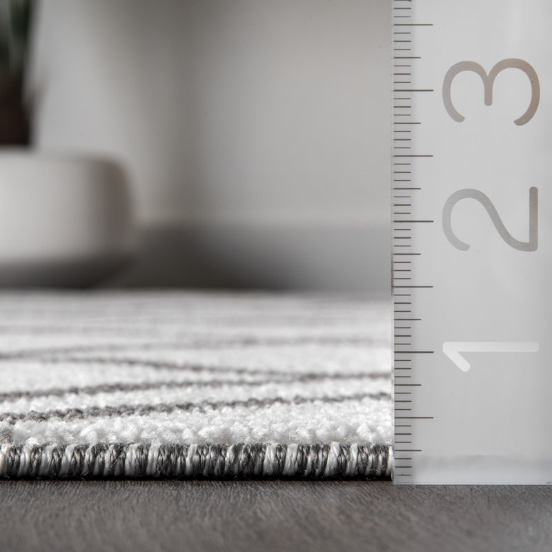 Stamm Geometric Indoor Rug, Rectangle 4' x 6'
