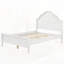 Lit plateforme en bois avec tête et pied de lit-128948992-128948993