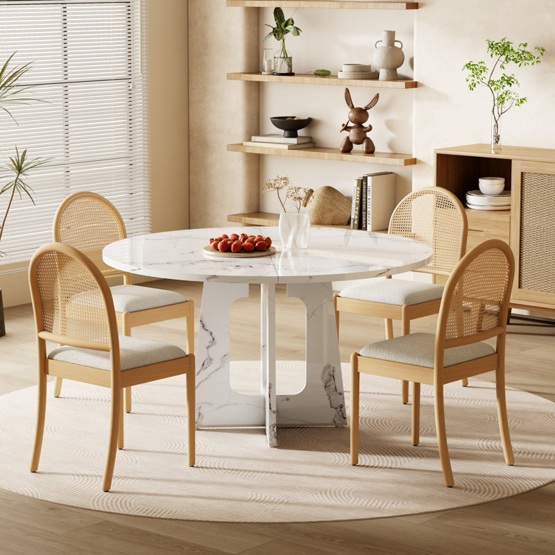 Ensemble de table de salle à manger en bois avec chaises rembourrées en rotin de 47,24 po Sheniece, 5 Pieces: Table, 4 Chairs