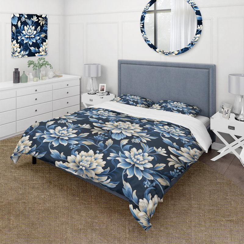 White And Blue Symmetrical Damask Damask Duvet Cover, Queen Duvet Cover + 2 Standard Shams