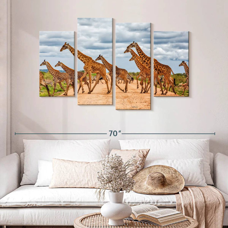 Courir avec des girafes et des zèbres