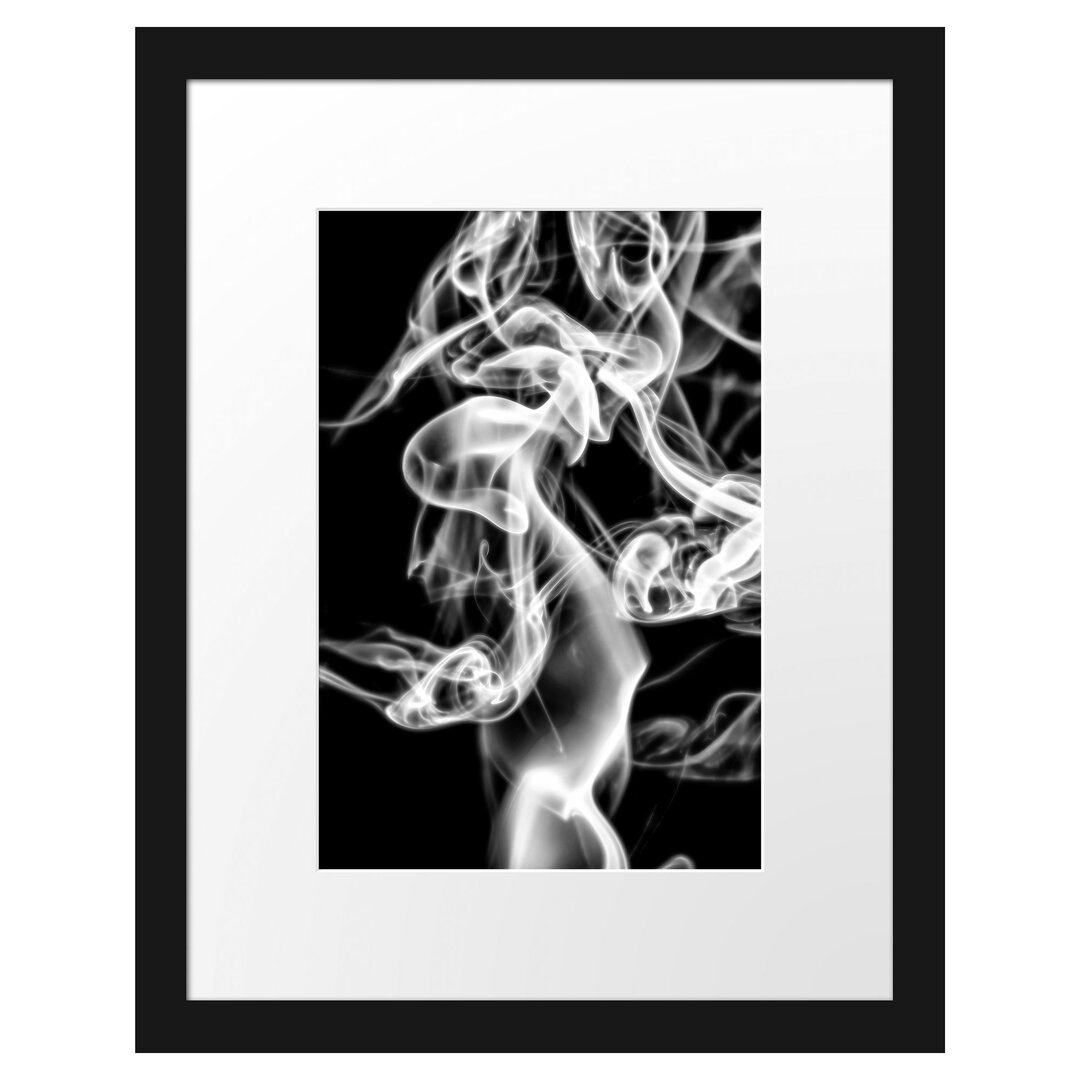 Gerahmter Fotodruck Smoke in the Darkness