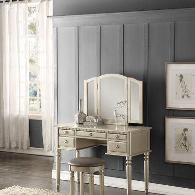 Contemporary Bedroom Vanity Set With Foldable Mirror, Stool, And Storage Drawers For Elegant And Functional Use