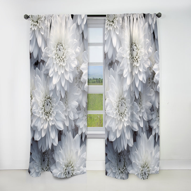 Collage de pureté Gadar - Chrysanthèmes blancs - Rideau traditionnel - Velours obscurcissant - 1 panneau, L 52 po x L 84 po
