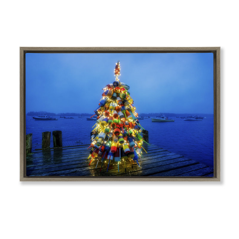 «Lit Bouys Christmas Tree» par Rick Berk, Cadre flottant orme Montalcino, H 21 po x l 31 po