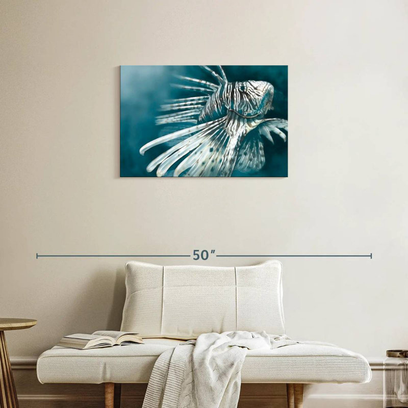 Lionfish Stripes, 20" H x 30" W
