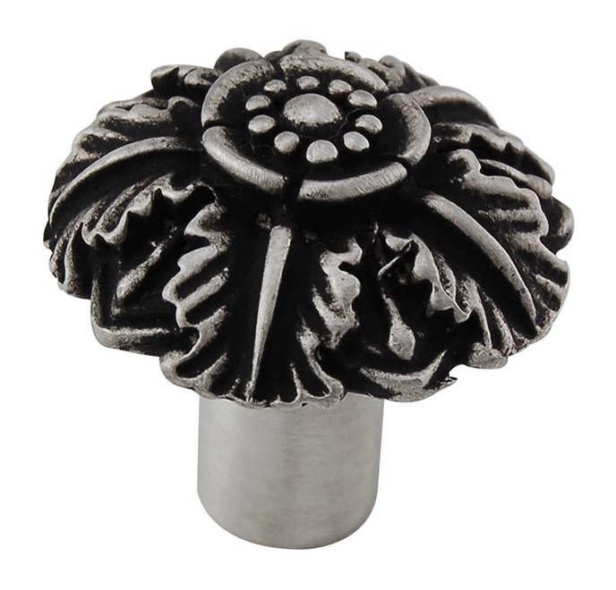Poignée fantaisie Carlotta, H 1,25 po x l 1,25 po x P 1,25 po, Nickel antique
